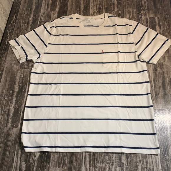 Levi's Other - Levi’s Pocket T-Shirt